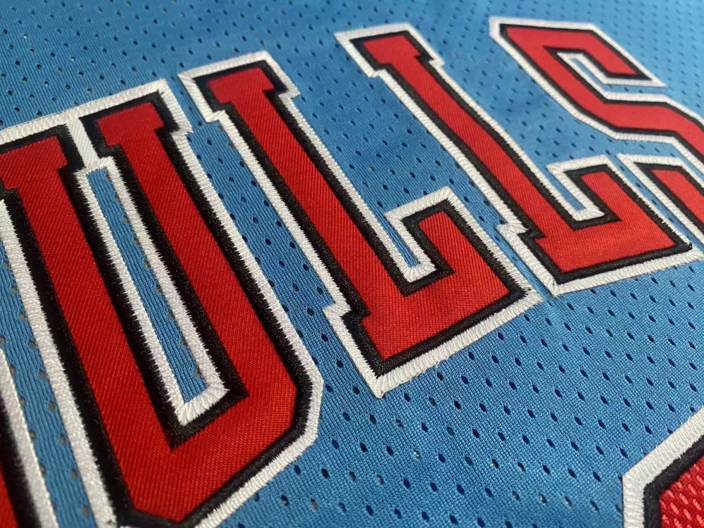 NBA Chicago Bulls #23 Michael Jordan Men's M&N Azul Celeste Embroidery Jersey