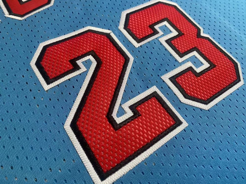 NBA Chicago Bulls #23 Michael Jordan Men's M&N Azul Celeste Embroidery Jersey