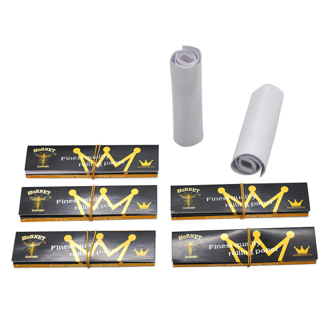 110mm Rolling Papers with Display Box – HORNET Brand