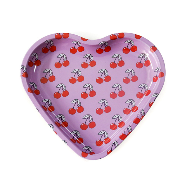 Heart-Shaped Metal Rolling Tray – 18×16.5cm, Creative Love Design