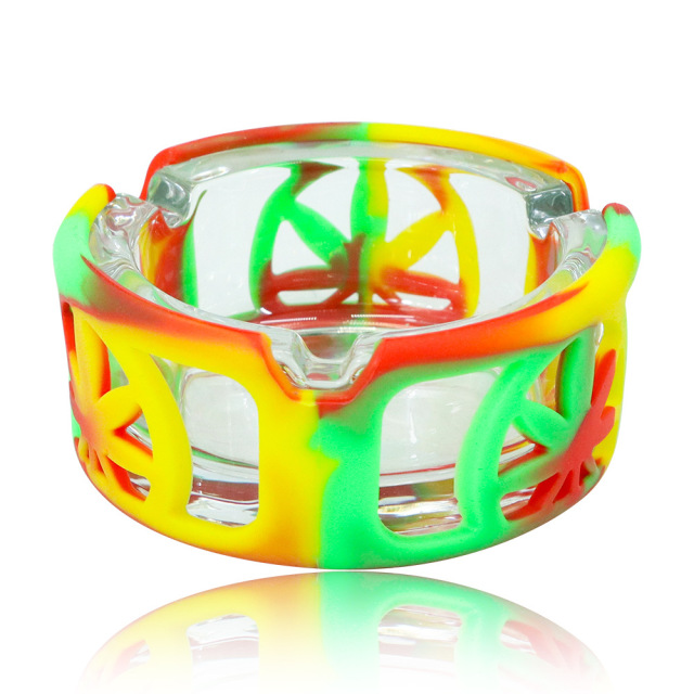 Glass Ashtray with Silicone Sleeve – Shockproof Design, 90×65×38mm