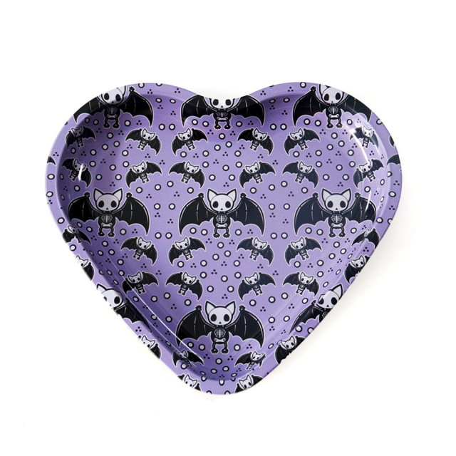 Heart-Shaped Metal Rolling Tray – 18×16.5cm, Creative Love Design