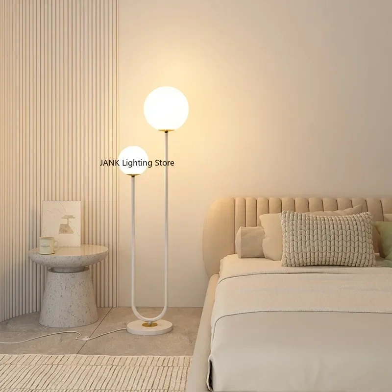 Nordic Double Headed Floor Lamp, Postmodern Minimalist Living Room Magic Bean Glass Round Ball Light Luxury Bedroom Bedside Lamp