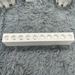 white sportlight