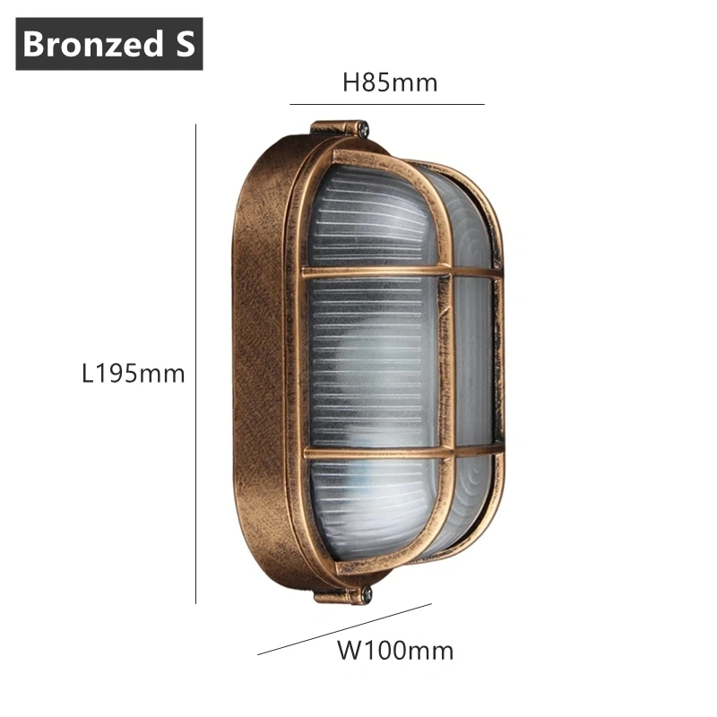 Bronze outdoor wall light for traditional architecture