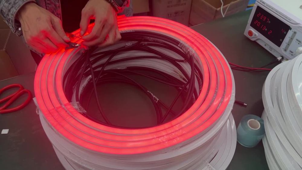 LED silicone co-extrusion integrated neon lamp with hydraulic molded plug IP67 waterproof flexible line lamp