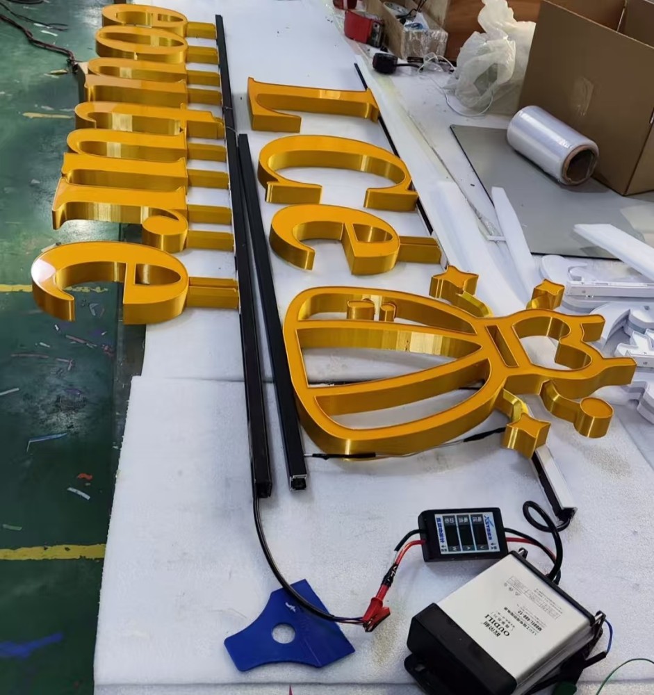 Track-mounted Versatile Installation Acrylic Letters with Led Lights 3d Channel Letter Sign for Shop