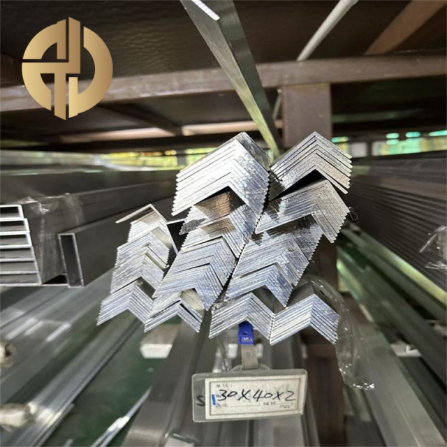 不等边三角铝型材