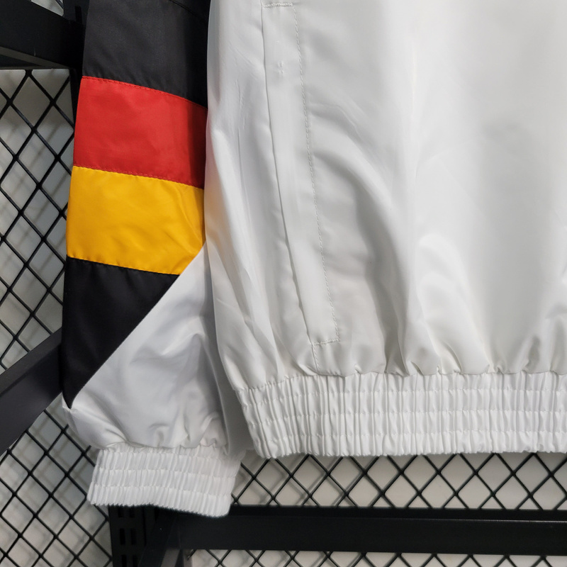 23-24 Windbreaker Juventus