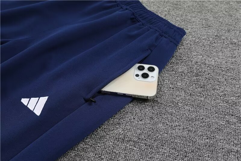 2023/2024 Italian long zipper jacket cover