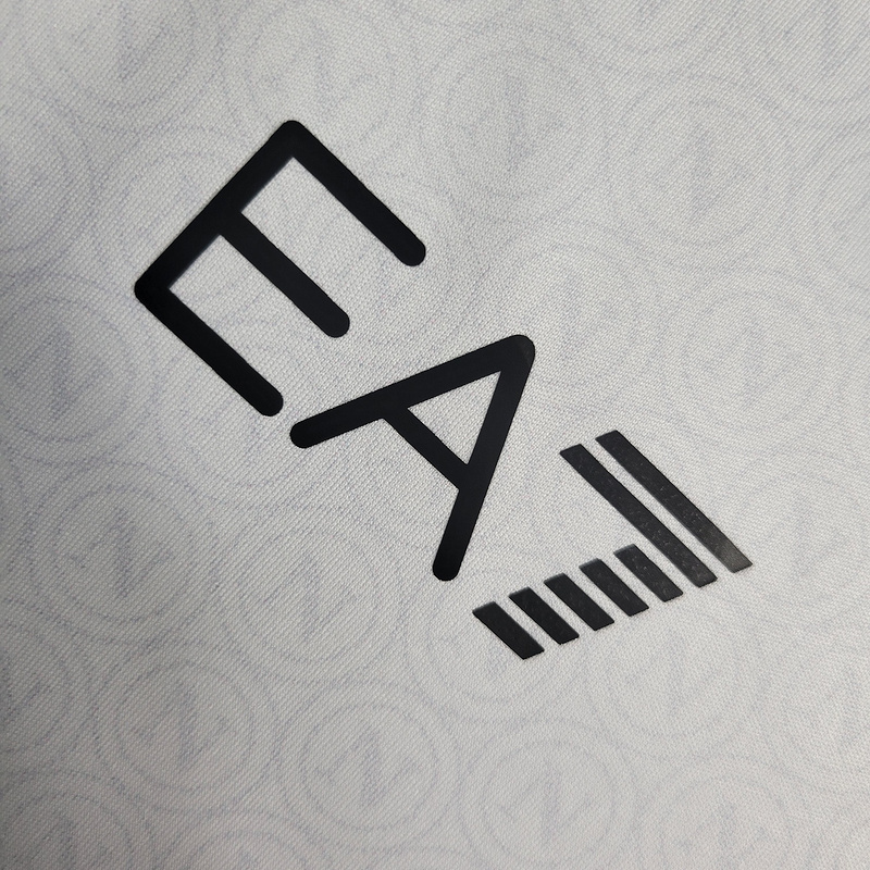 23-24 Naples White away