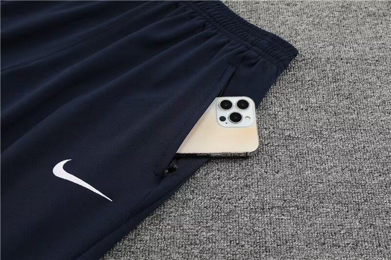 2023/2024 Barcelona half-pull training suit red suit 1:1 Thai quality