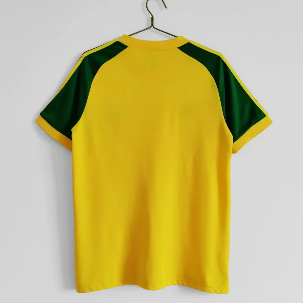 retro 1982 Wales away retro football jersey Fan version