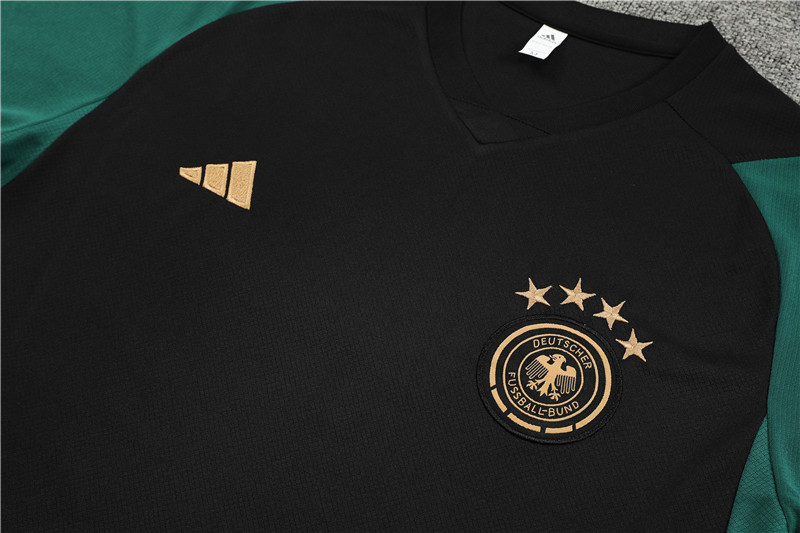 23-24 German short-sleeved training clothes