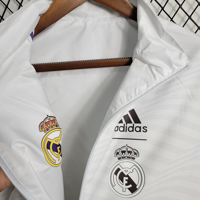23-24 Windbreaker Reversible Real Madrid