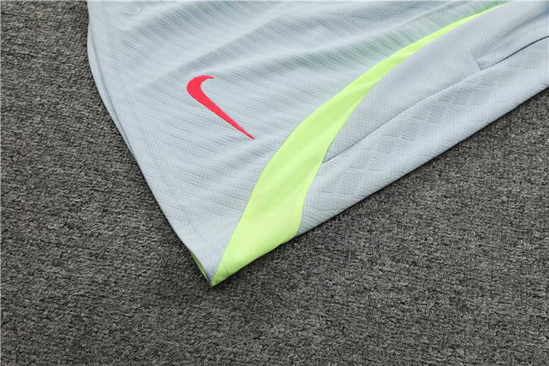 23-24 psg training short sleeve suit