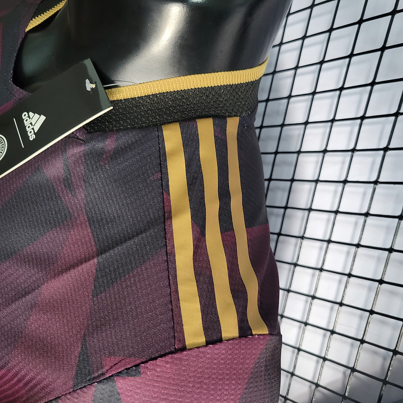 23-24 Windbreaker Manchester City