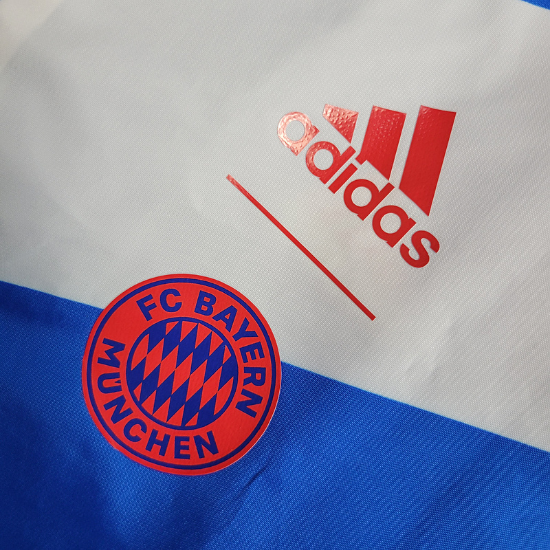 23-24 Reversible Windbreaker Bayern Munich