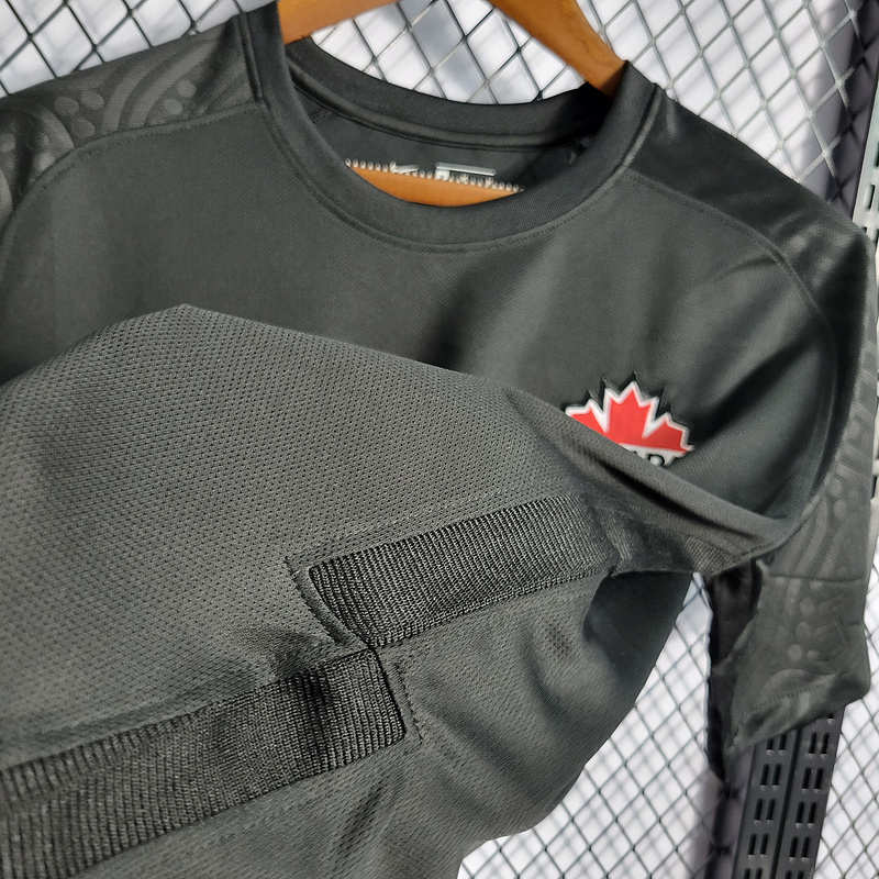 22-23 Canada Black