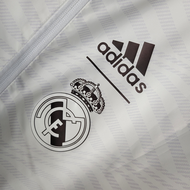 23-24 Windbreaker Reversible Real Madrid