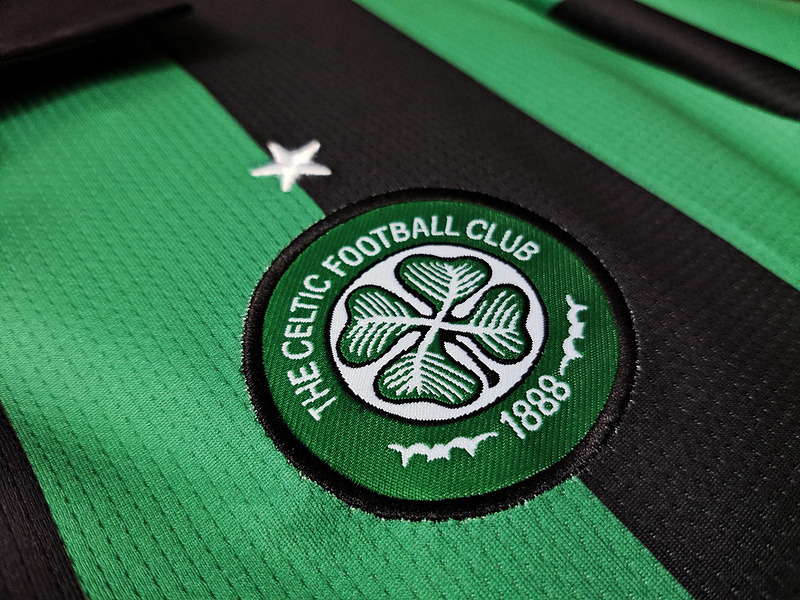 Retro 2005-06 Celtic Away football jersey retro