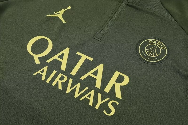 2023/2024 Paris half-pull training uniform military green suit 1:1 Thai quality suit