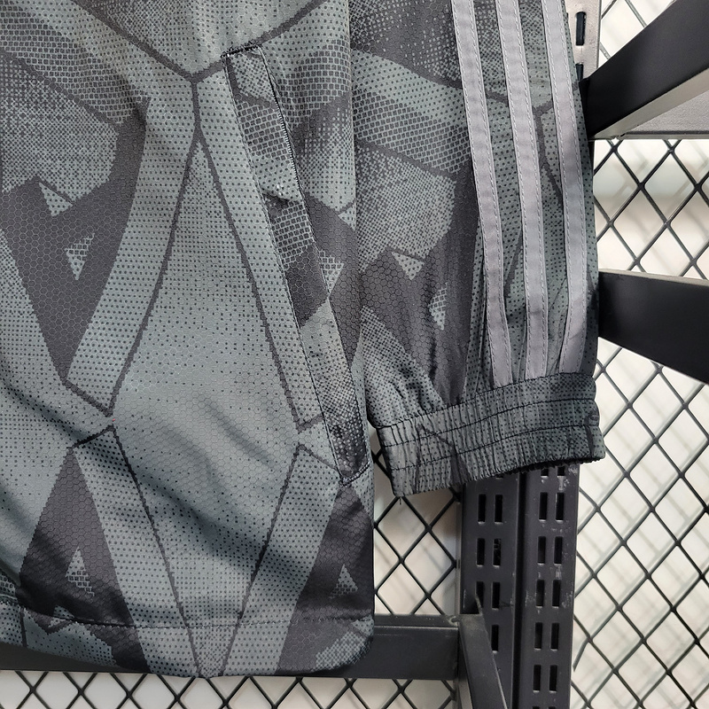 22-23 Windbreaker Arsenal Black