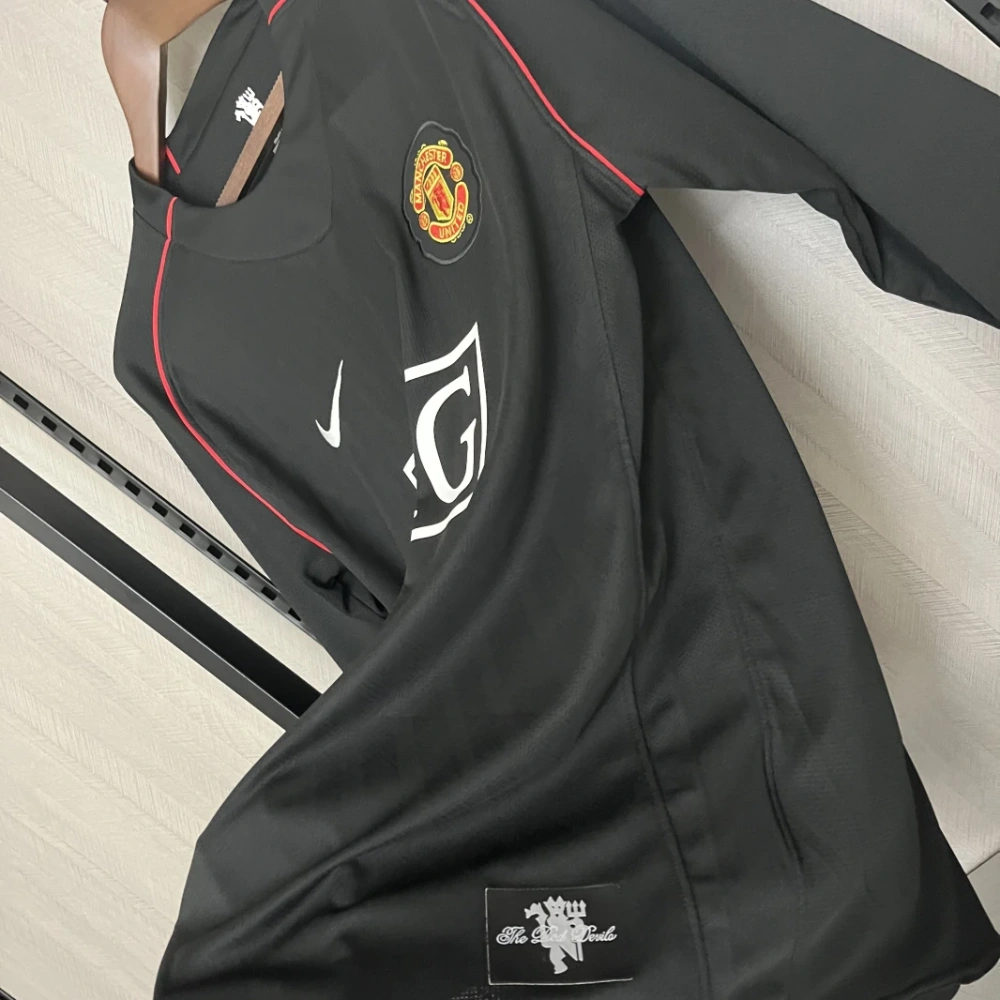 Retro 2007-08 Manchester United away retro football jersey Fan version