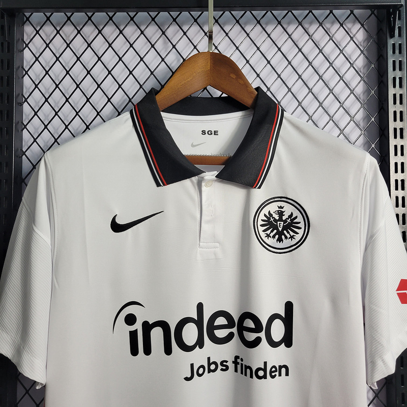 21-22 Frankfurt White away