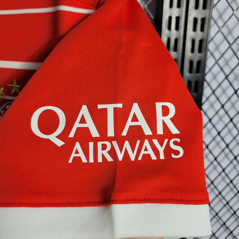 22-23 Bayern Munich  home