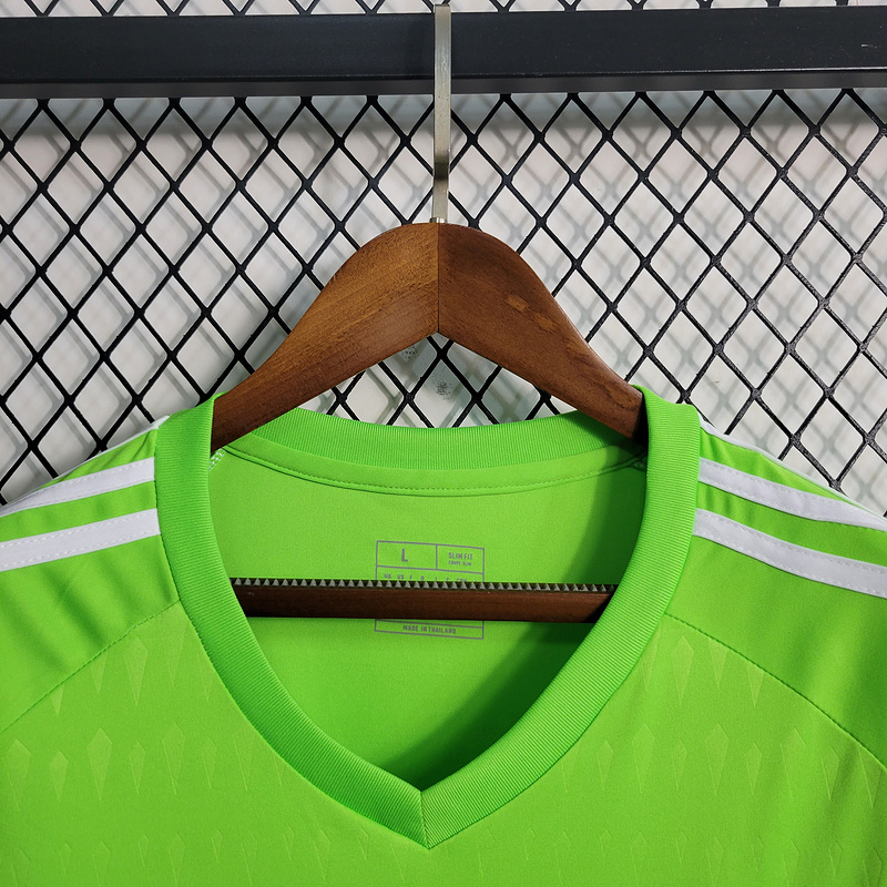 2023-24 Real Madrid goalkeeper green  COURTOIS Football jersey