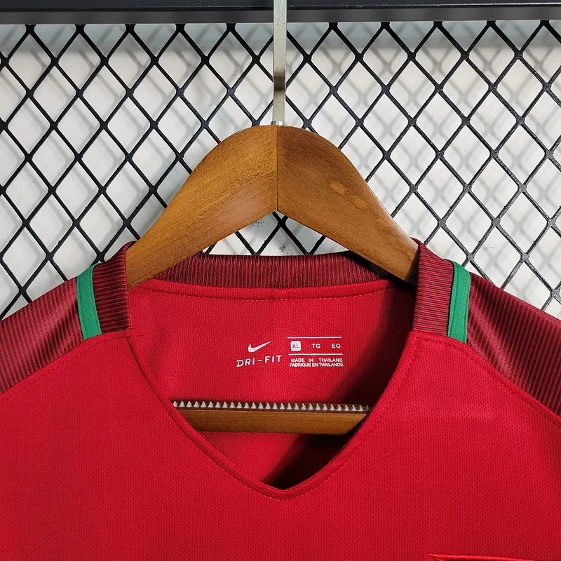 Retro 2016-17 Portugal Home Long Sleeve Football jersey retro