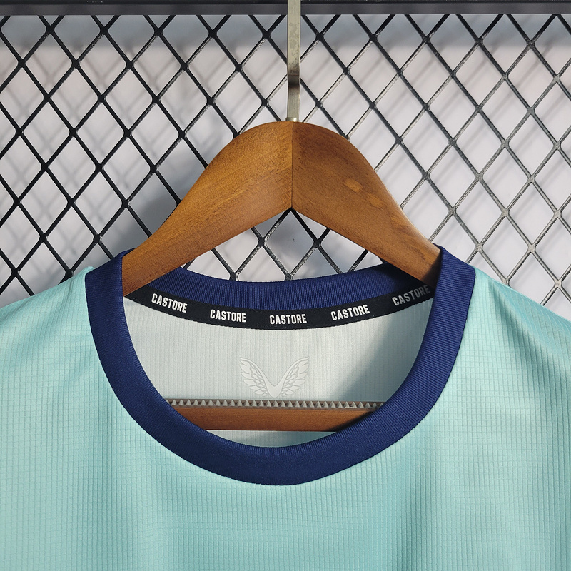 22-23 Newcastle pre-match training suit