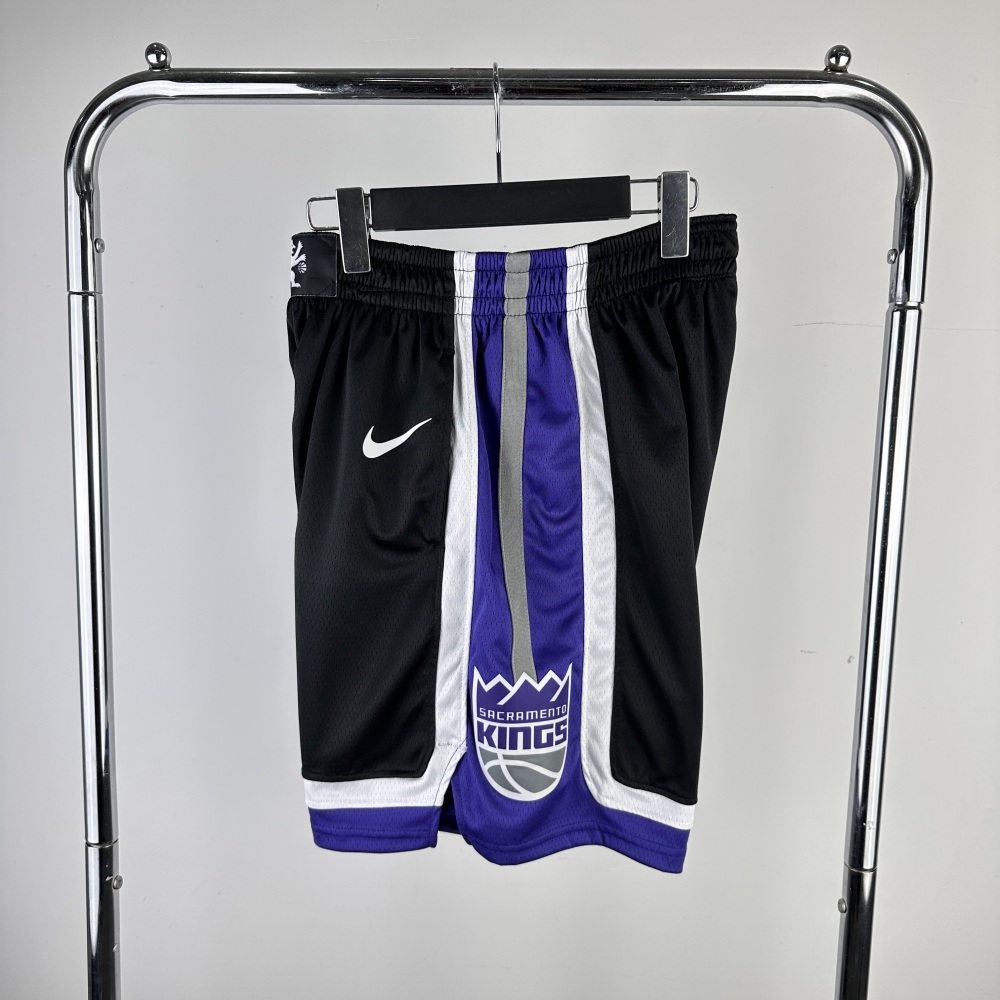 24 Season Sacramento Kings away black shorts