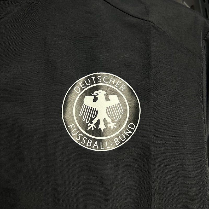 2024-25 Windbreaker Germany