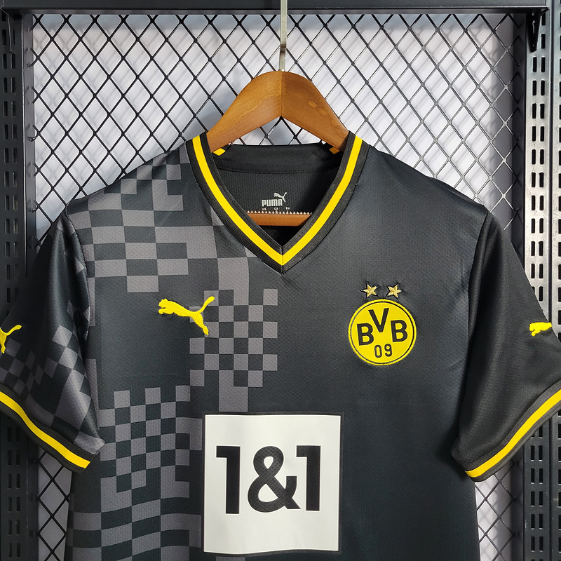 22-23 BVB Dortmund away