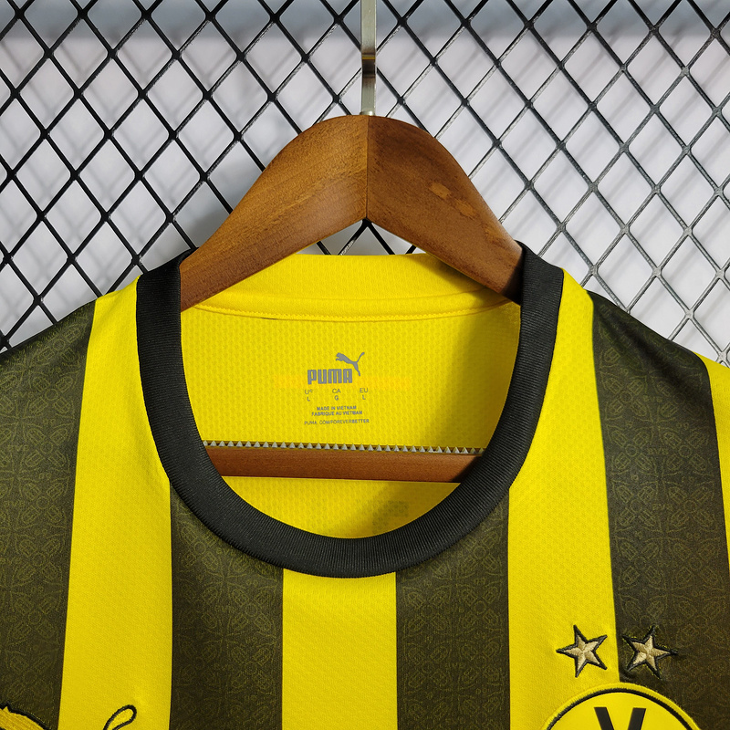 22-23 Dortmund home