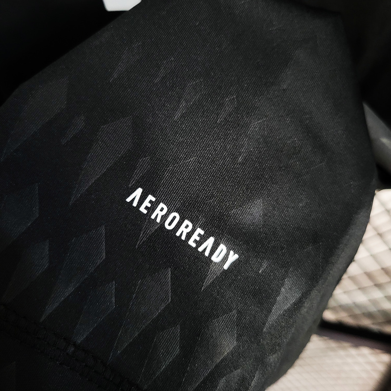 23-24 Bayern Munich goalkeeper