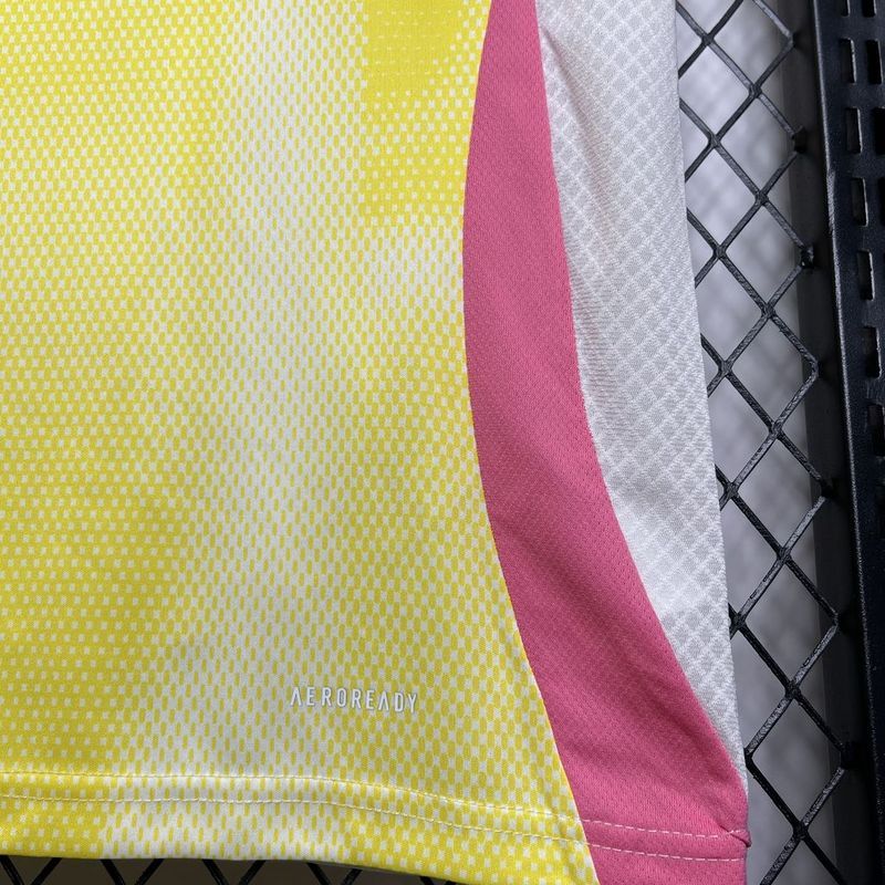 2024-25 Juventus away Football jersey