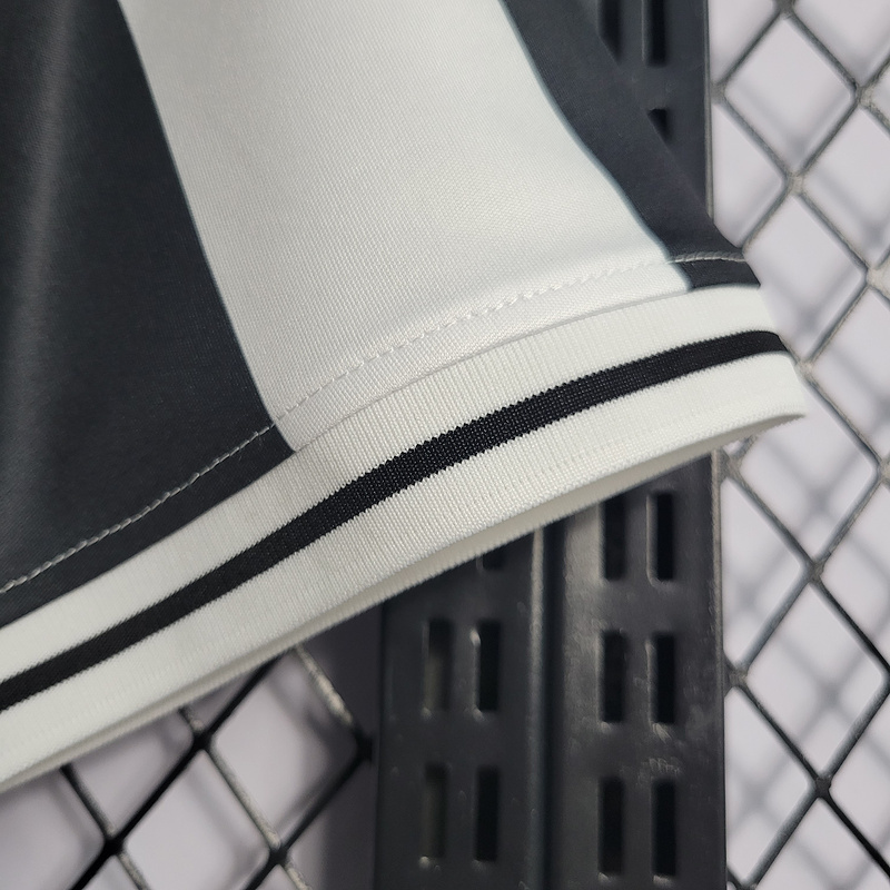 22-23 Newcastle home