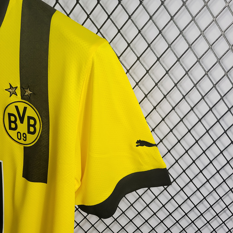 22-23 Dortmund home