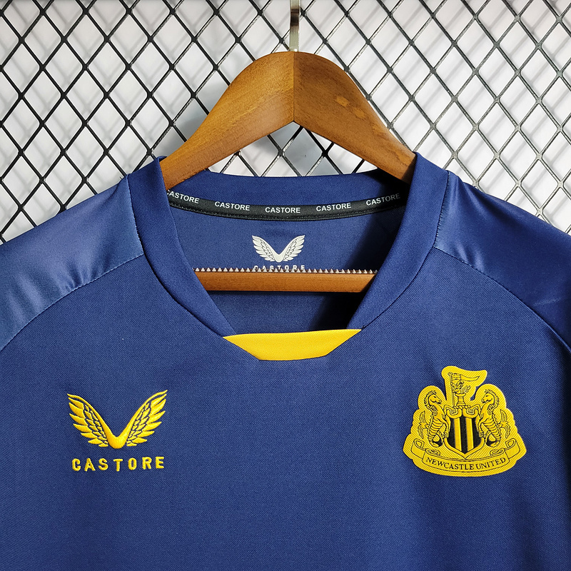 22-23 Newcastle United 2 away