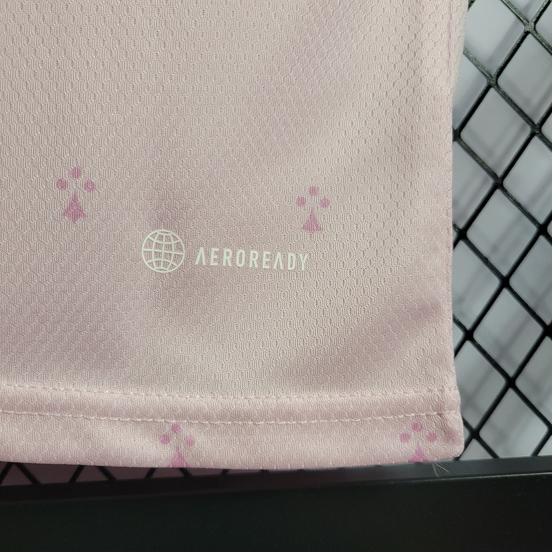 22-23 Arsenal third away