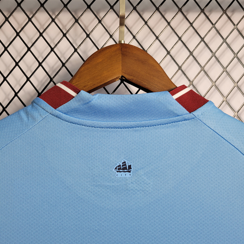 22-23 Women's Manchester City Home