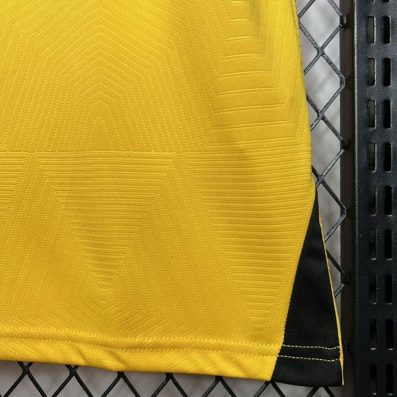 2024-25 Wolves Home Football jersey