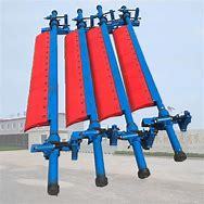 Conveyor belt cleaner