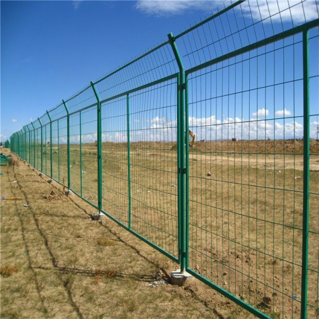 Steel plate mesh guardrails