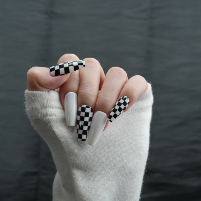 Black-White Checkerboard Stiletto Press-On Nails,Black-White Checkerboard Stiletto Press-On Nails 