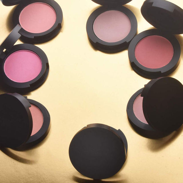 8 Shades Blush On-Face Swatches, RosyHues Multi-Shade Blush Collection, Fine Pigmented Powder, B2B Customizable for Foreign Trade, Ideal for Beauty Wholesale & Procurement