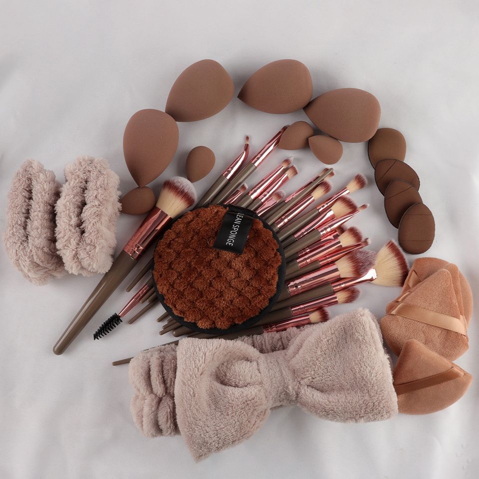All-in-One Makeup Tool Kit –  Brush Set with Beauty Blenders & Skincare Accessories,All-in-One Makeup Tool Kit –  Brush Set with Beauty Blenders & Skincare Accessories 